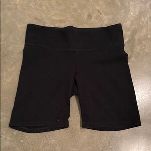 Aritzia TNA Black Women's Biker Shorts